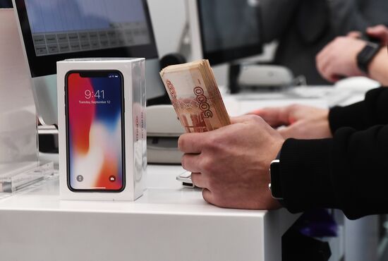 Старт продаж iPhone X в России