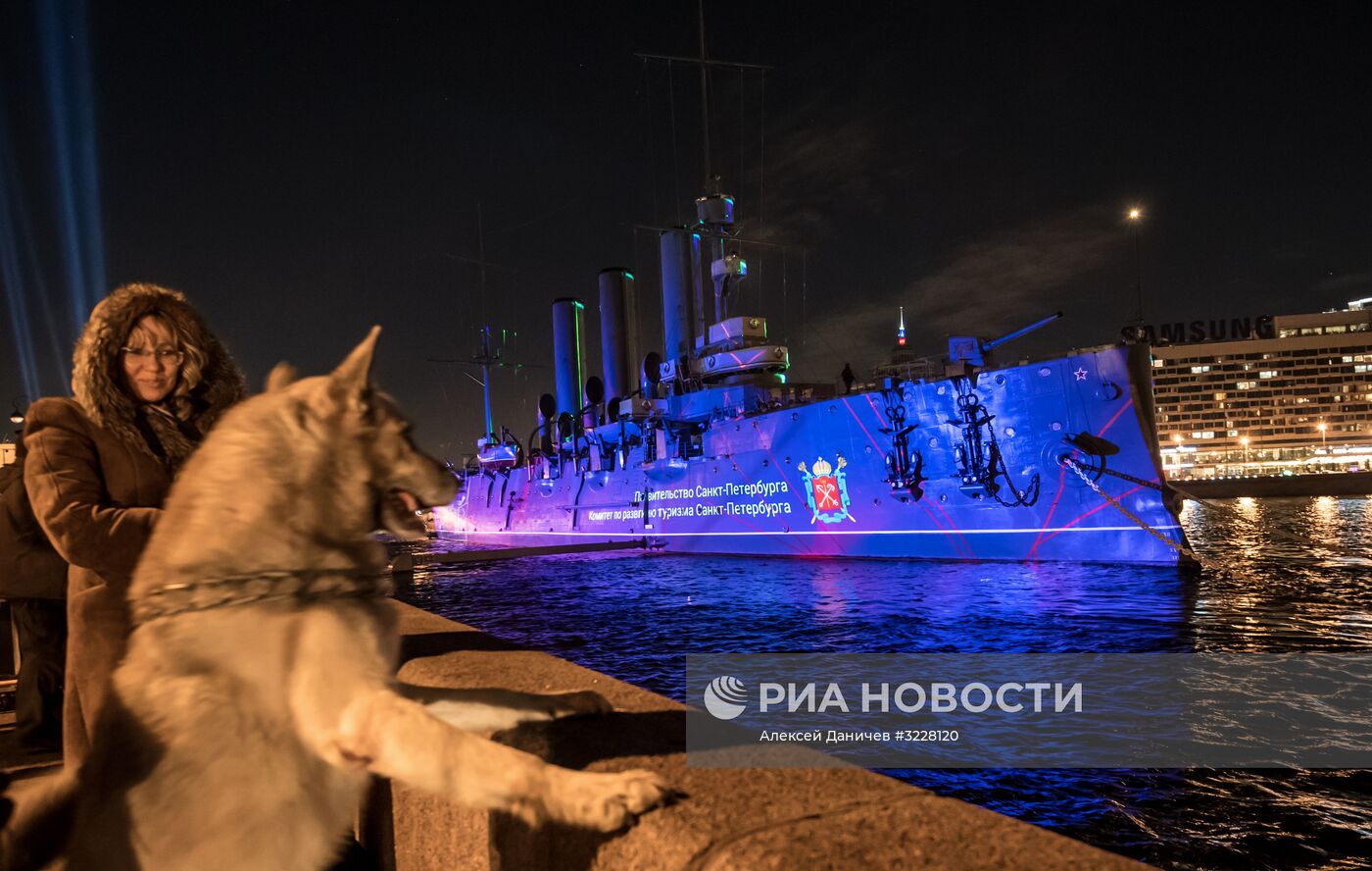 Мультимедийное шоу на "Авроре" в Санкт-Петербурге