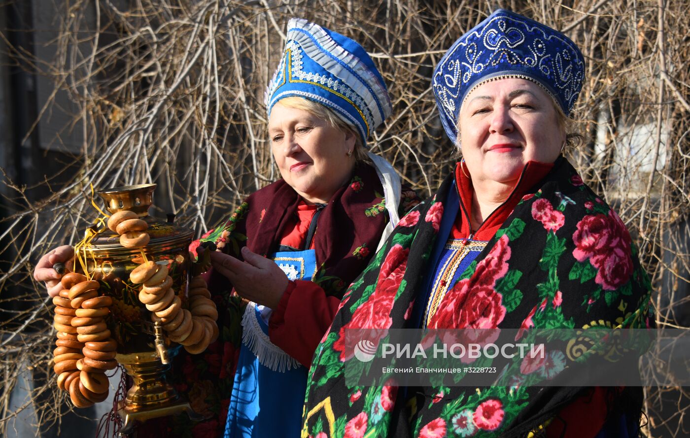 Празднование Дня народного единства в городах России