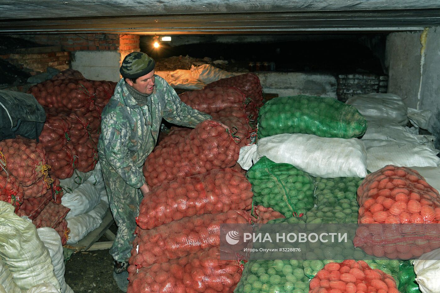 Участник программы "Дальневосточный гектар" Иван Панин в Хабаровском крае