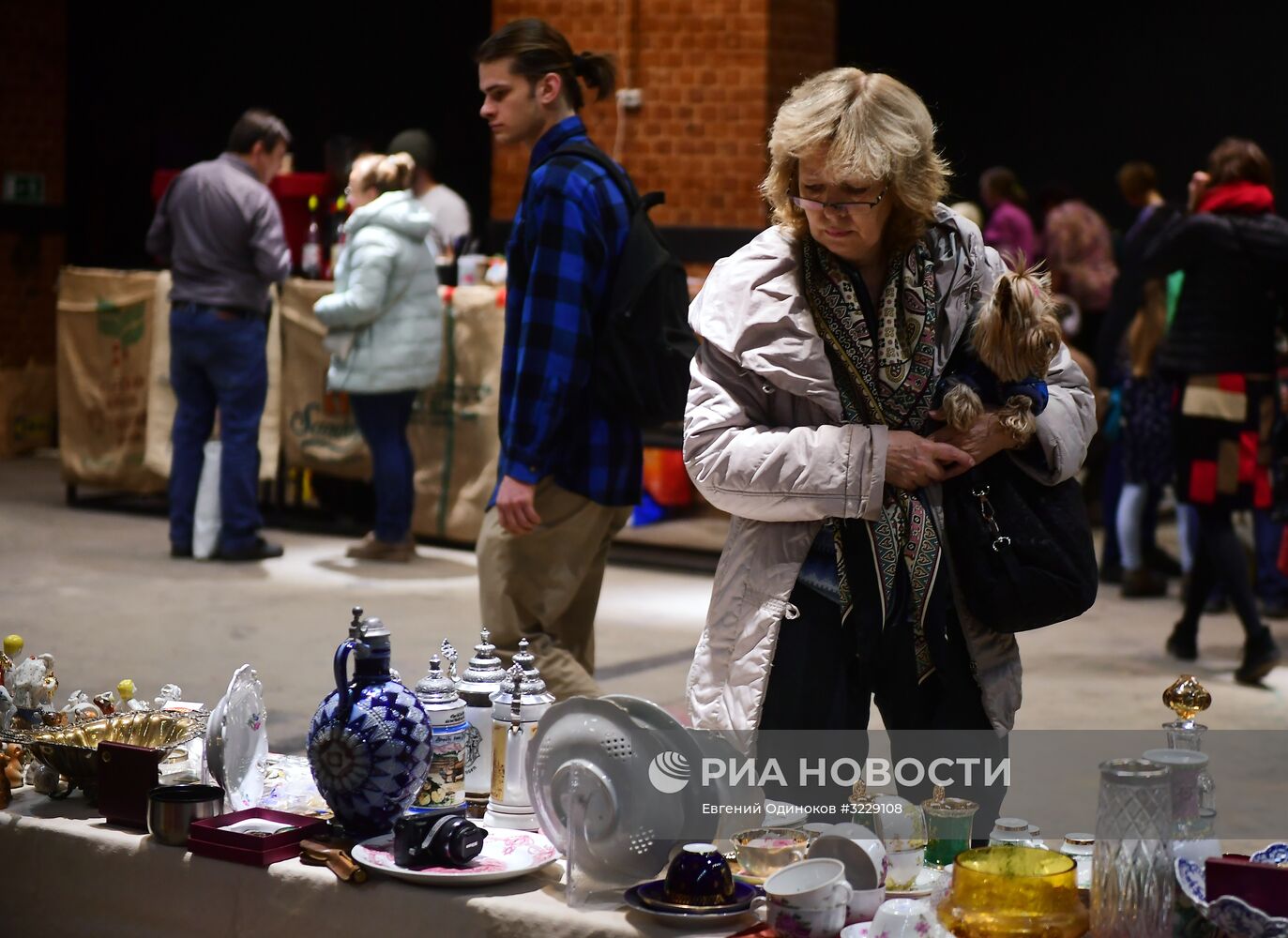 Городской блошиный рынок