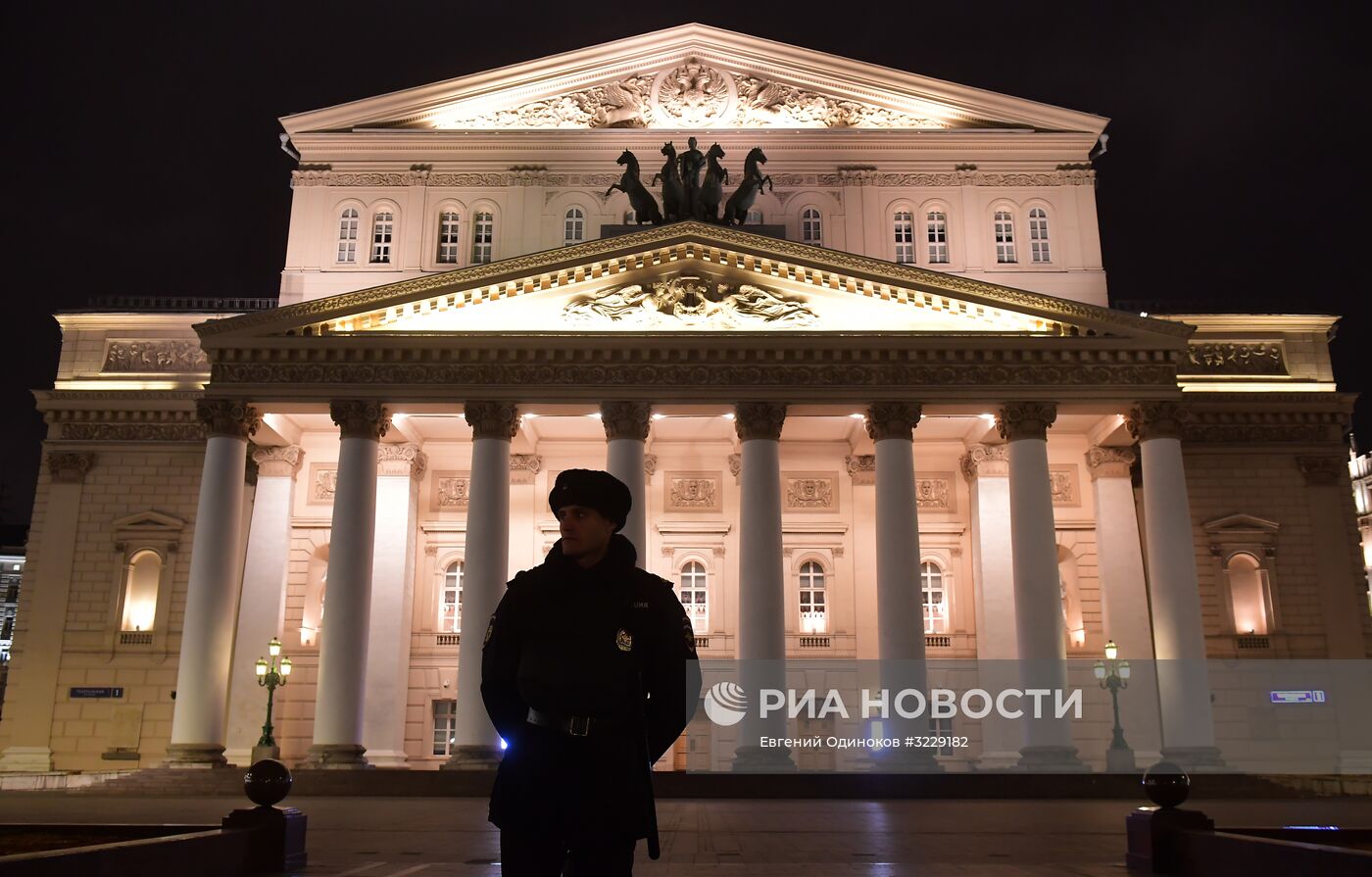 В Москве эвакуировали Большой театр