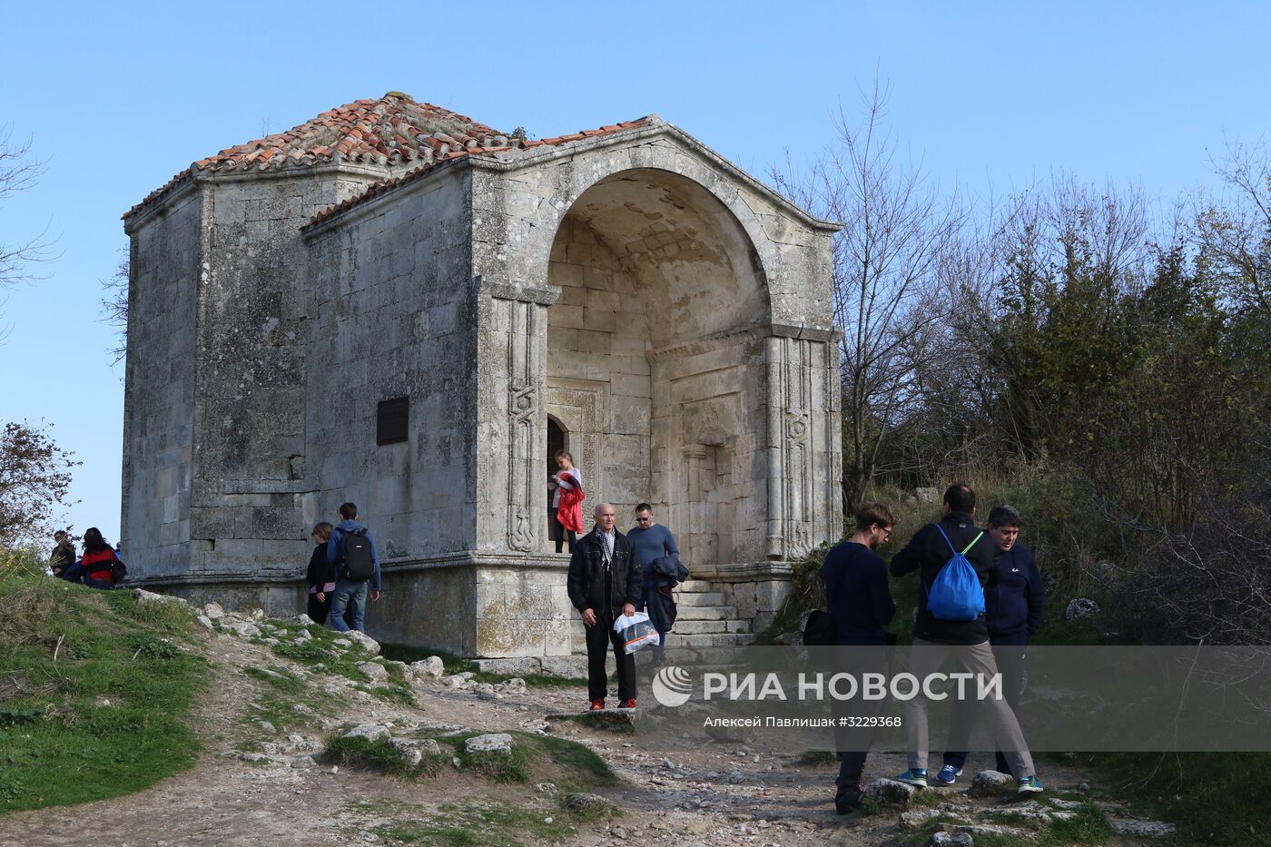 Пещерный город-крепость Чуфут-Кале в Крыму.