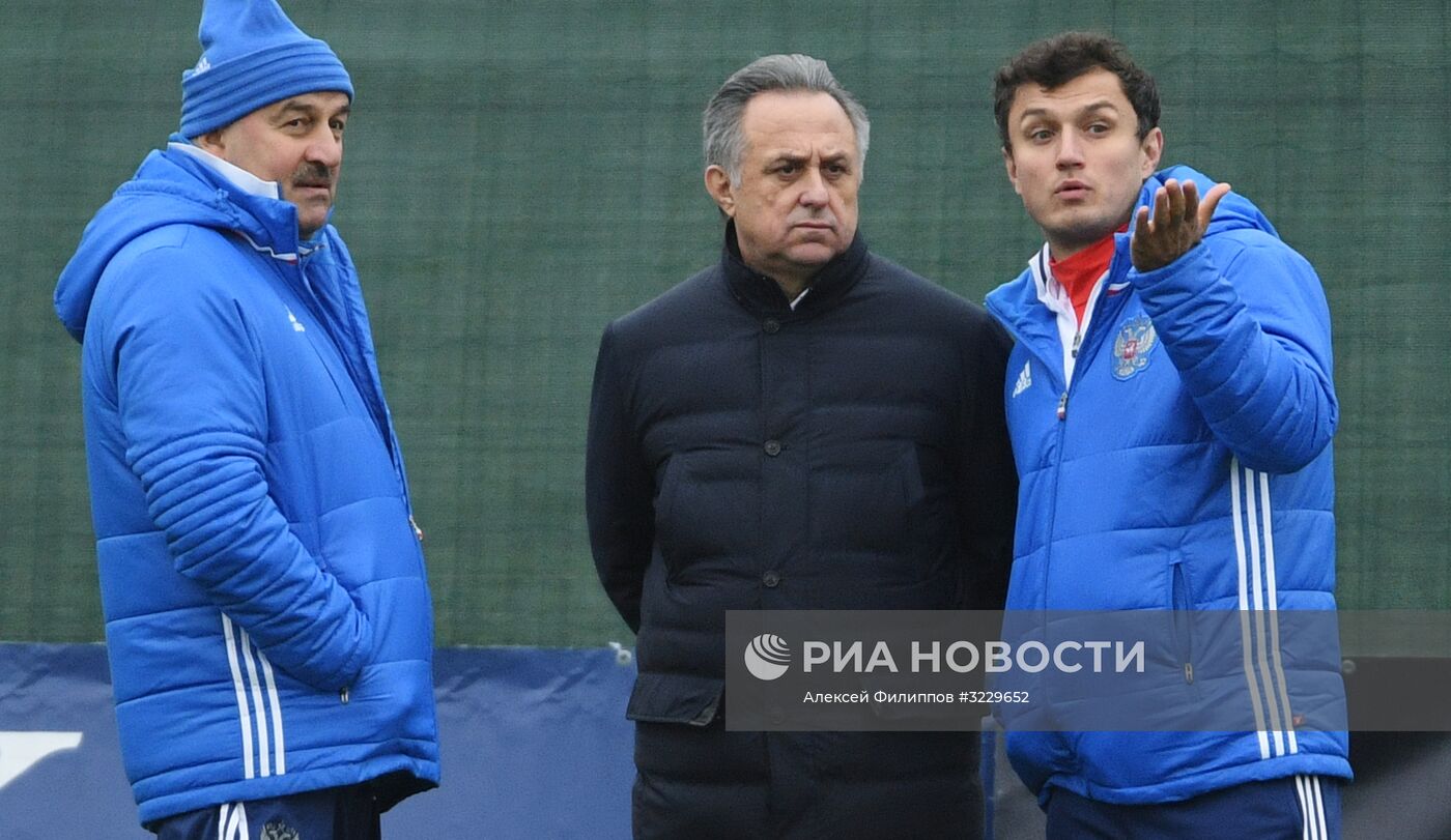 Футбол. Тренировка сборной России