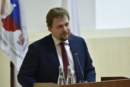 Форум друзей Крыма открылся в Ялте