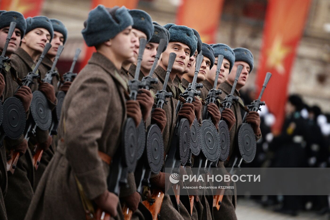 Марш, посвященный 76-й годовщине военного парада 1941 года