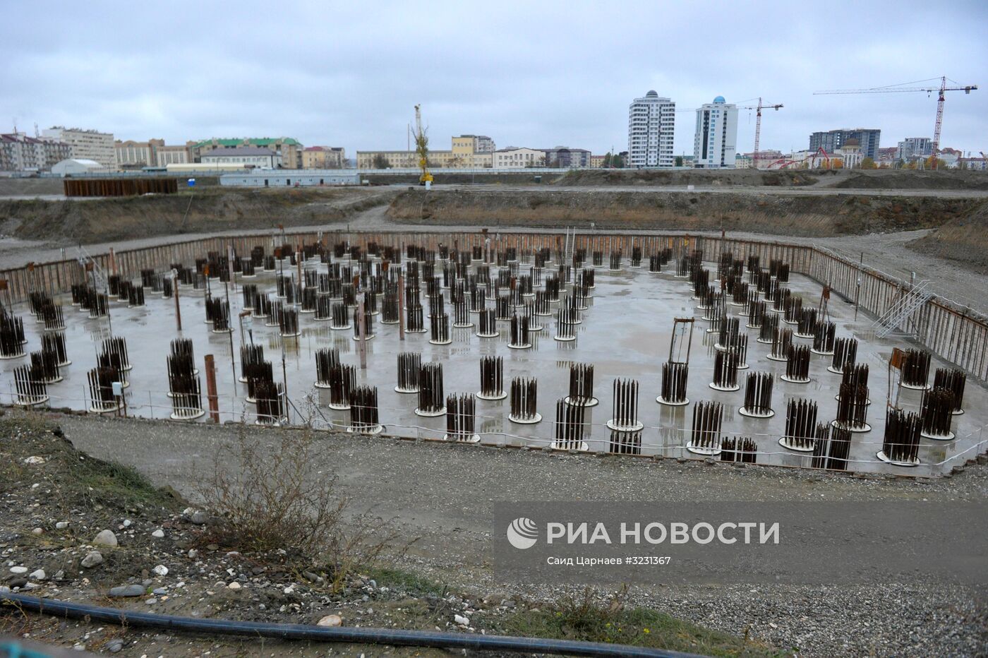 Строительство башни "Ахмат Тауэр" в Грозном