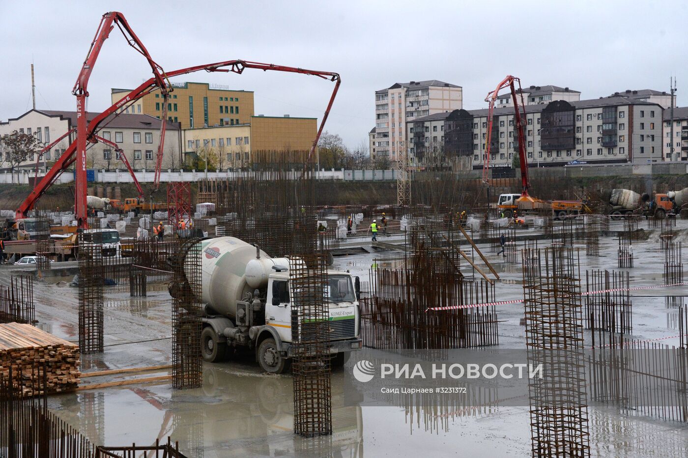 Строительство башни "Ахмат Тауэр" в Грозном