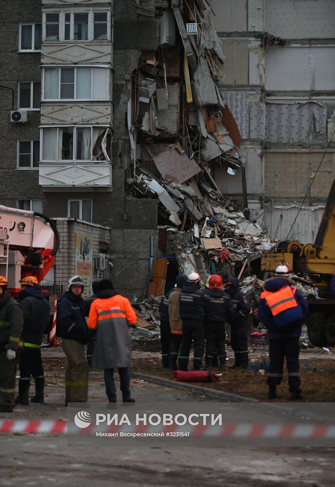 Последствия обрушения жилого дома в Ижевске