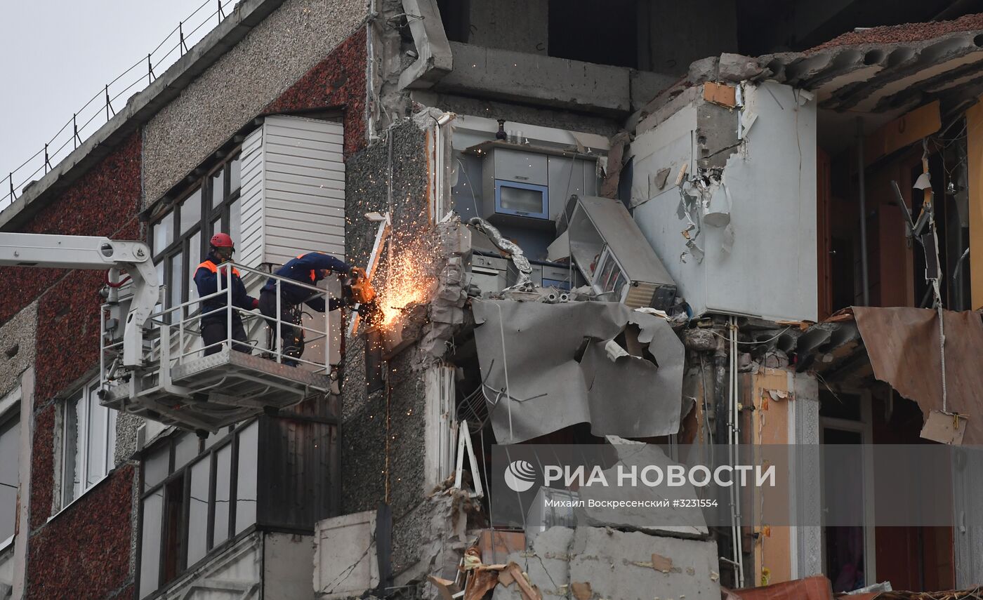 Последствия обрушения жилого дома в Ижевске