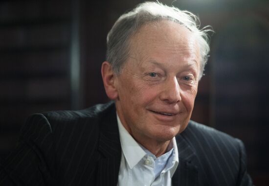 Писатель и сатирик Михаил Задорнов