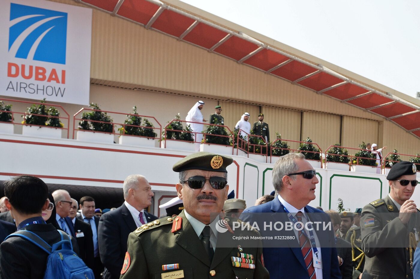 Вице-премьер Д. Рогозин посетил выставку Dubai Airshow 2017