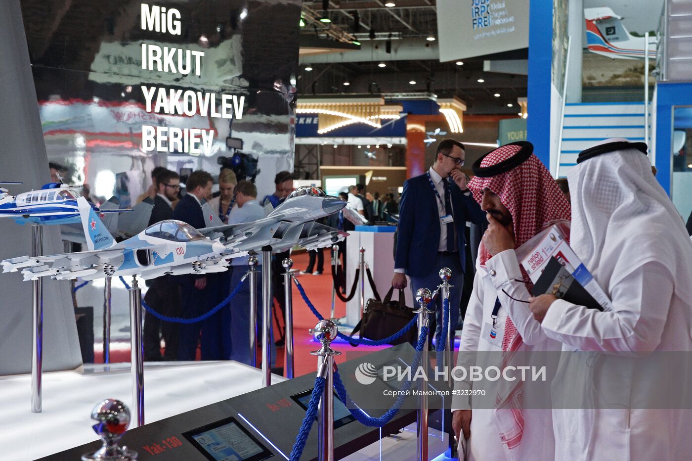 Вице-премьер Д. Рогозин посетил выставку Dubai Airshow 2017