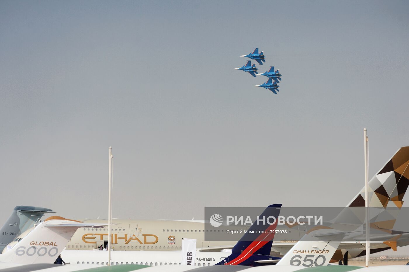 Вице-премьер Д. Рогозин посетил выставку Dubai Airshow 2017