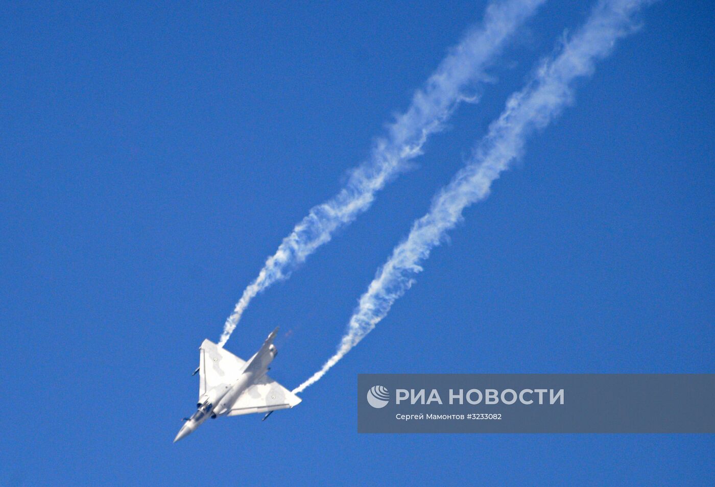 Вице-премьер Д. Рогозин посетил выставку Dubai Airshow 2017