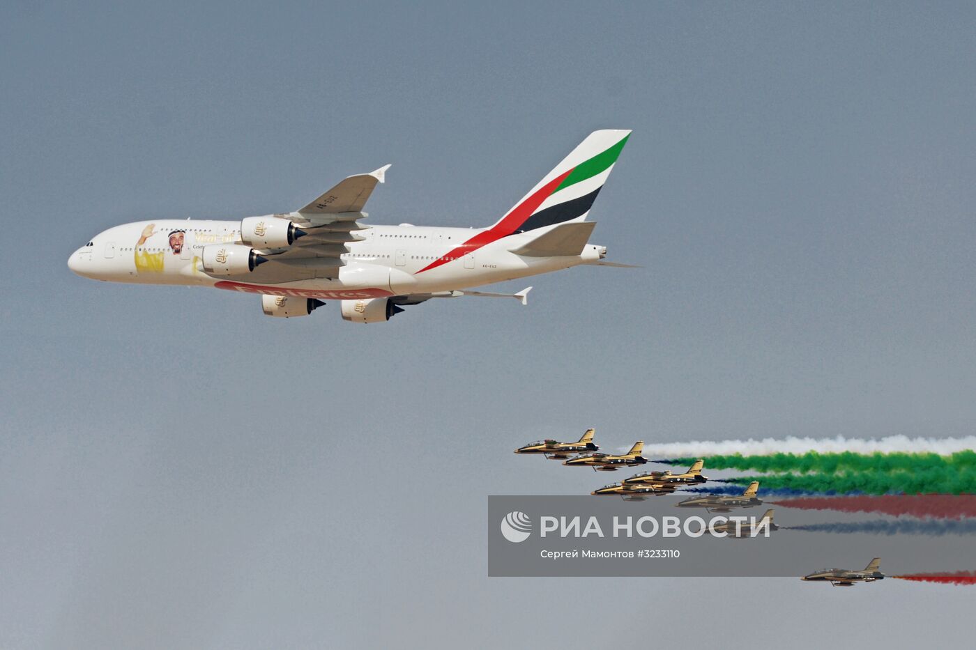 Вице-премьер Д. Рогозин посетил выставку Dubai Airshow 2017