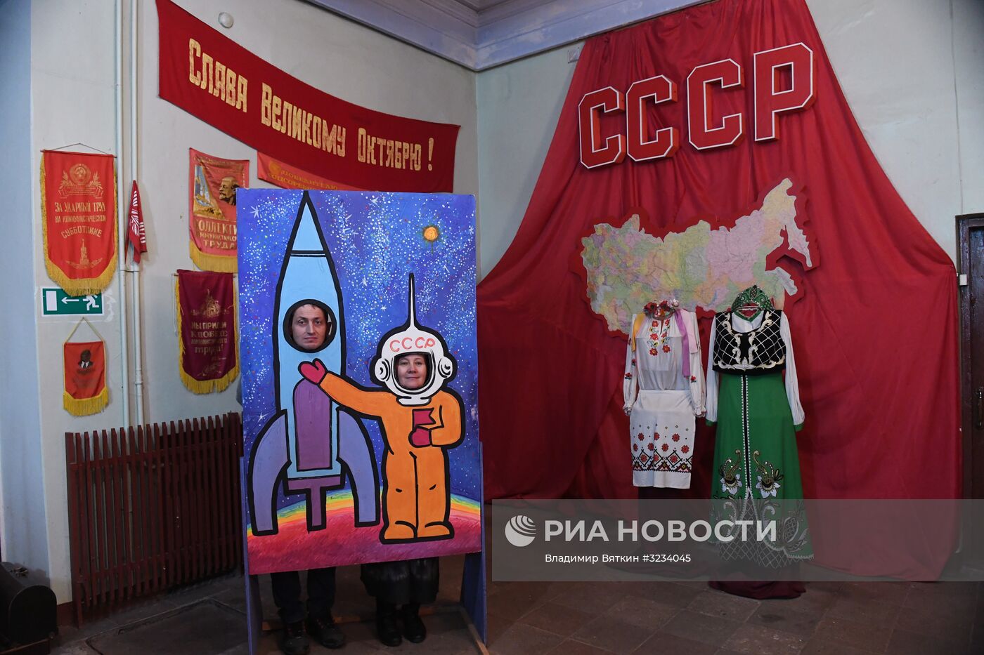 Экспозиция "Советская эпоха" в ДК посёлка ГЭС в Рыбинске