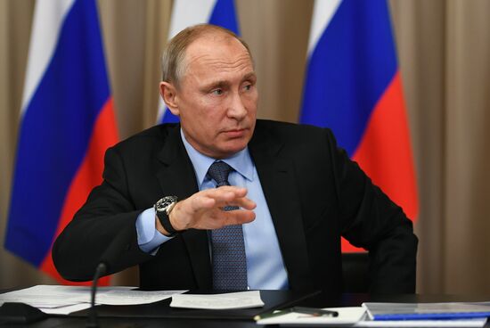 Президент РФ В. Путин посетил ПАО "Россети"