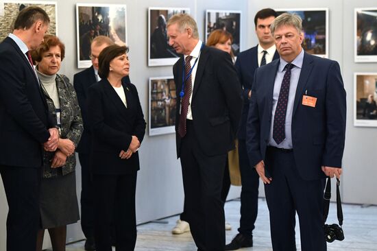 Открытие выставки "Сирия. Фотохроники войны" в Страсбурге