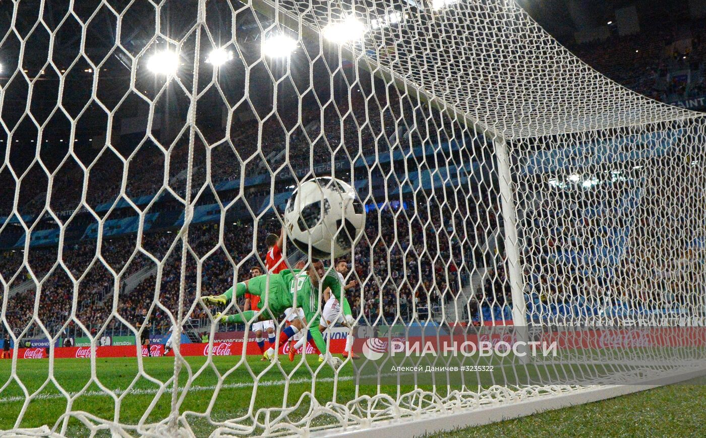 Футбол. Товарищеский матч. Россия - Испания