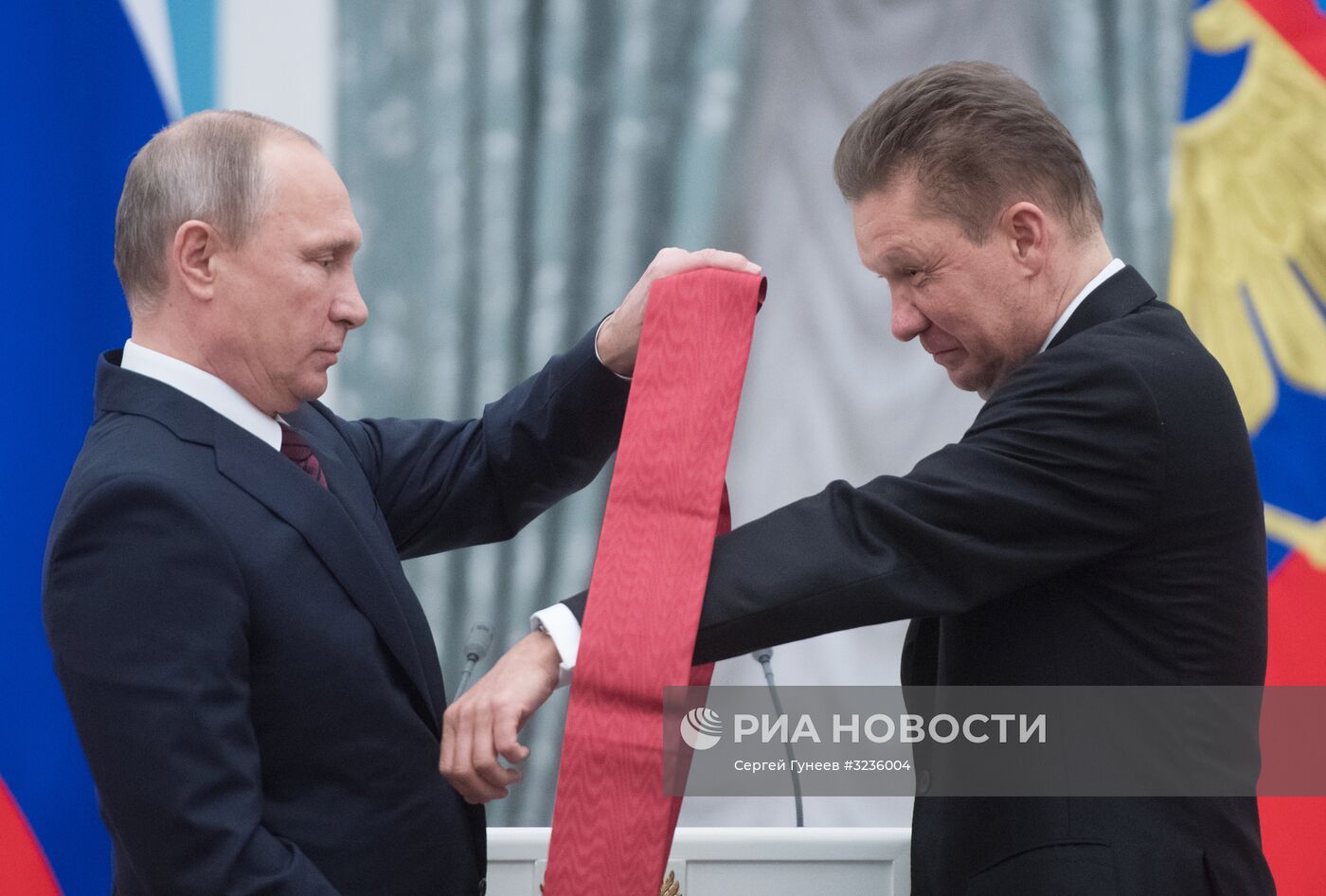 Президент РФ В. Путин вручил государственные награды в Кремле