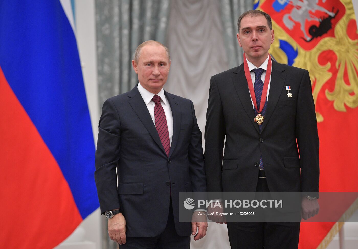 Президент РФ В. Путин вручил государственные награды в Кремле