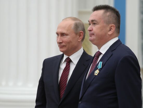 Президент РФ В. Путин вручил государственные награды в Кремле