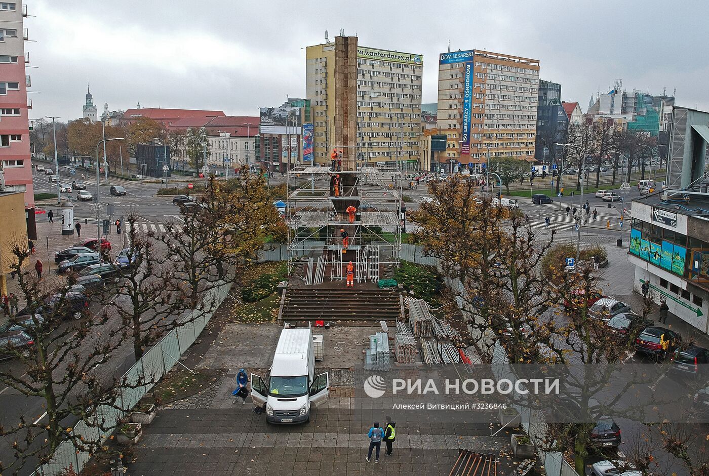 Памятник благодарности Красной армии начали демонтировать в польском Щецине