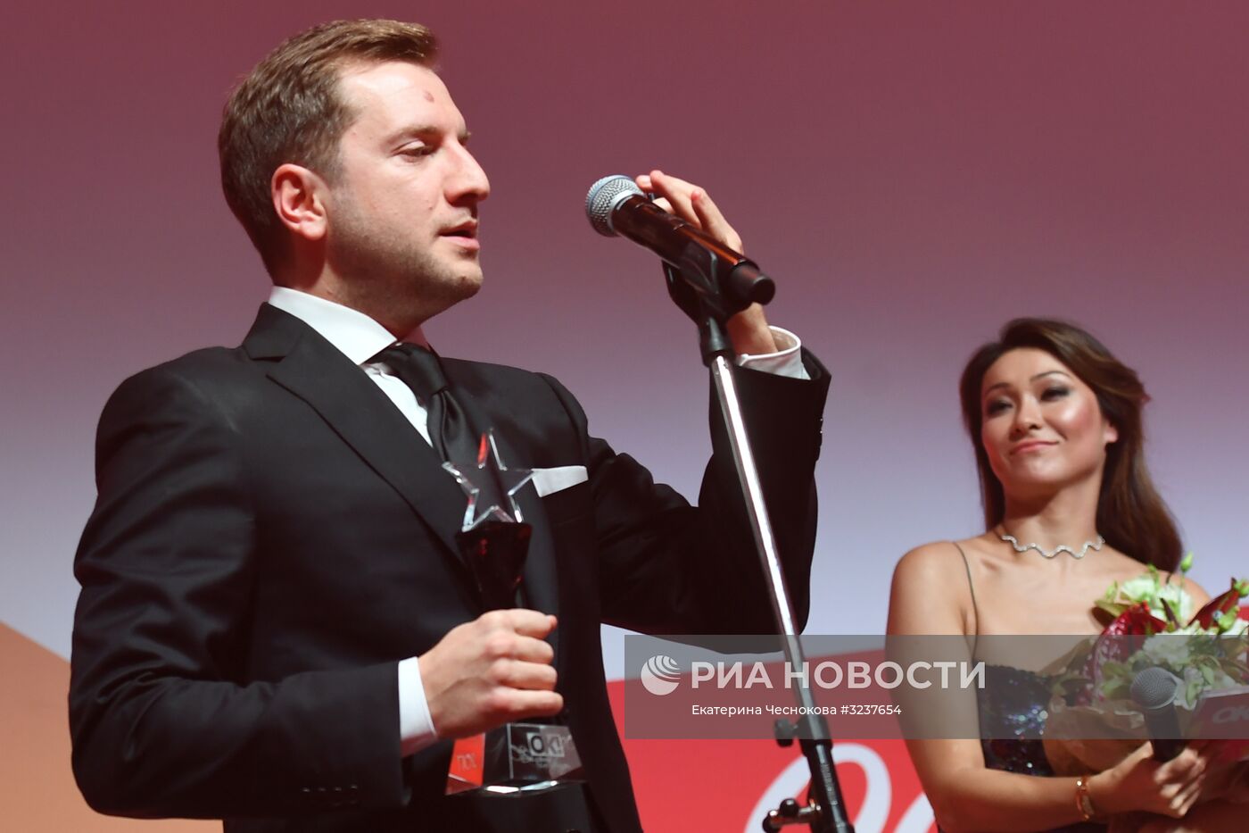Ежегодная премия ОК! Awards 2017 "Больше чем звезды"