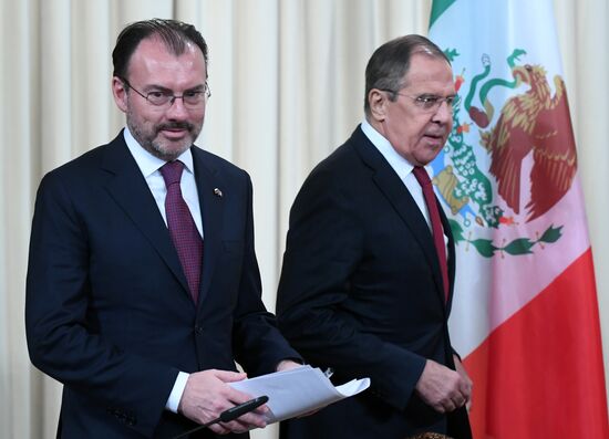 Встреча глав МИД РФ и Мексики Сергея Лаврова и Луиса Видегарая Касо