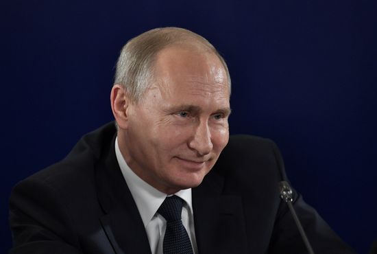 Рабочая поездка президента РФ В. Путина в Санкт-Петербург