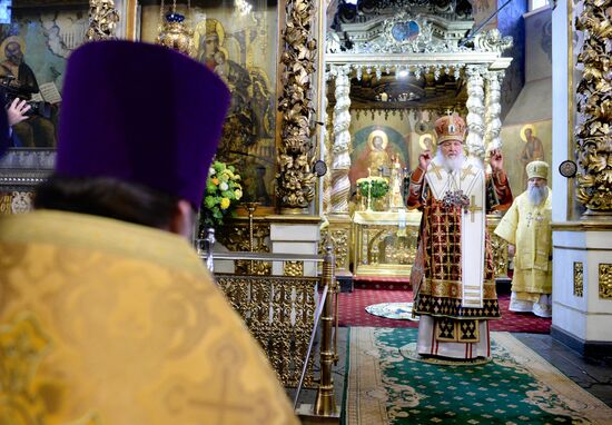 Патриаршее богослужение в честь 100-летия восстановления Патриаршества на Руси