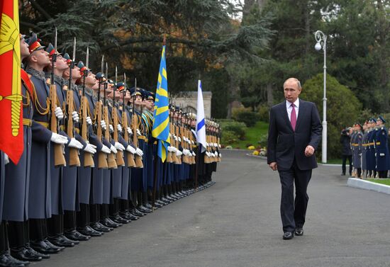 Рабочая поездка президента РФ В. Путина в Ялту