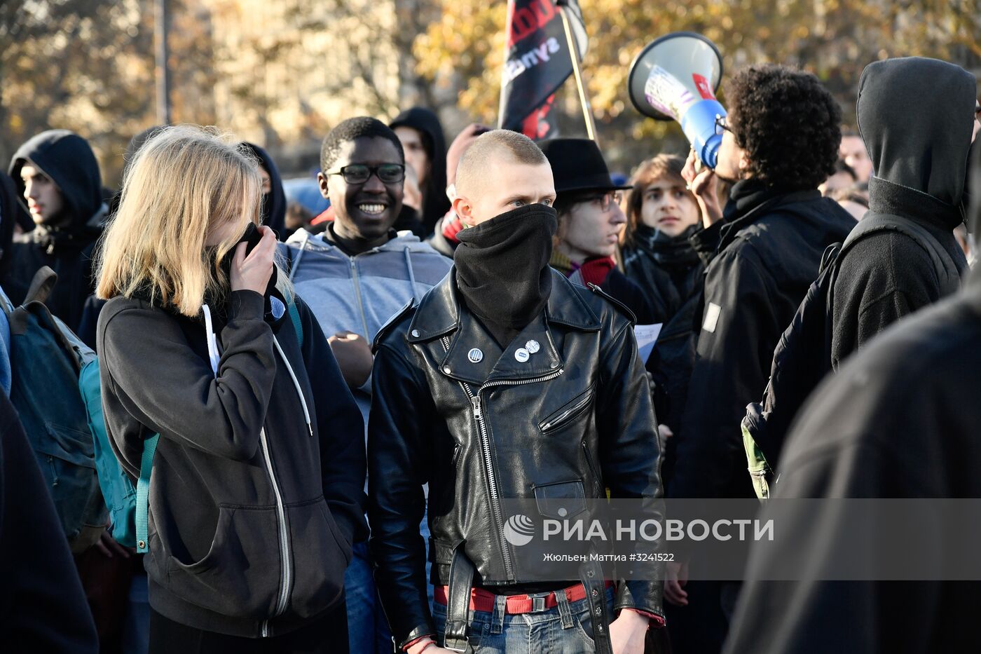 Акция против реформы образования в Париже