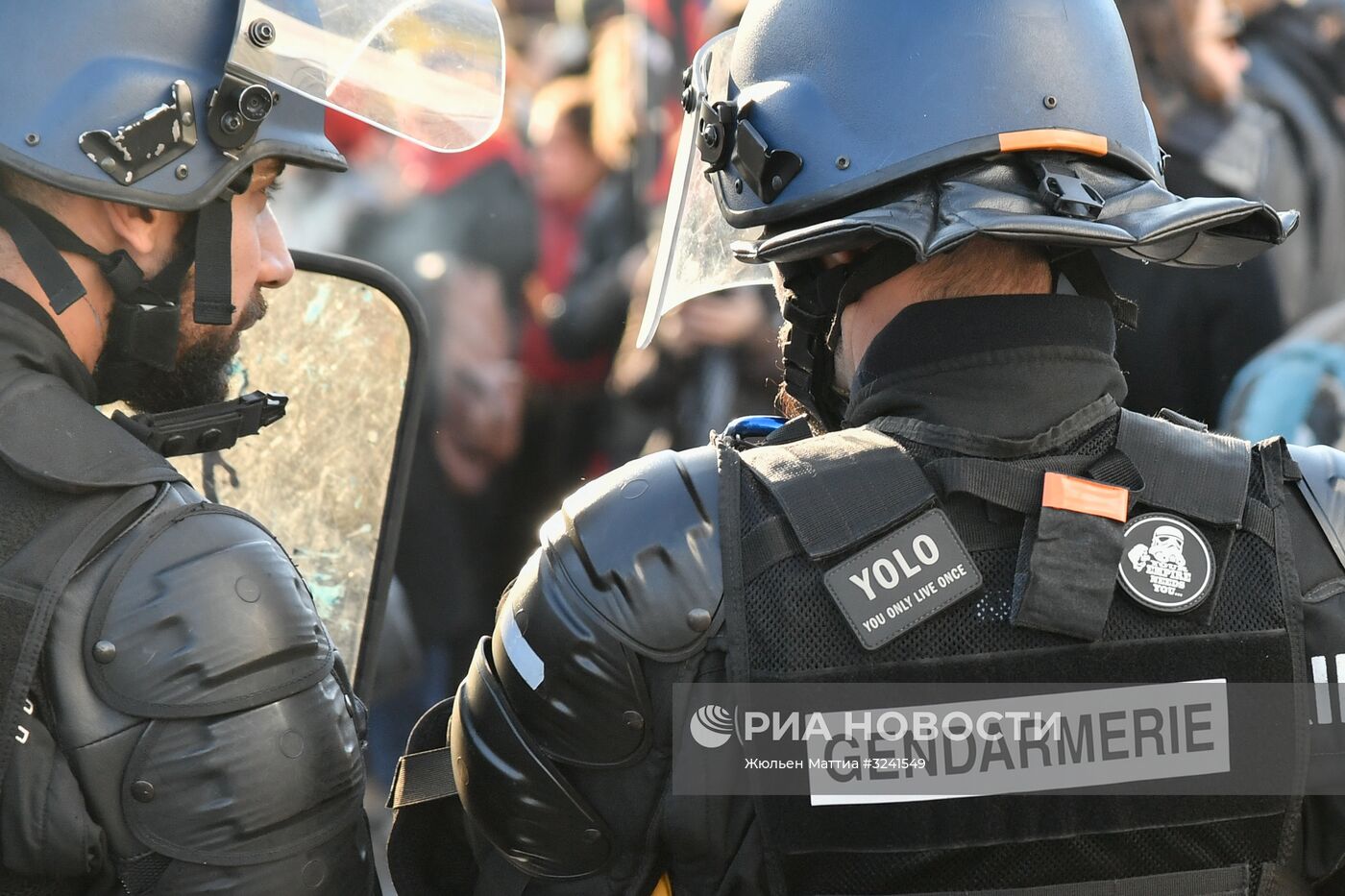 Акция против реформы образования в Париже