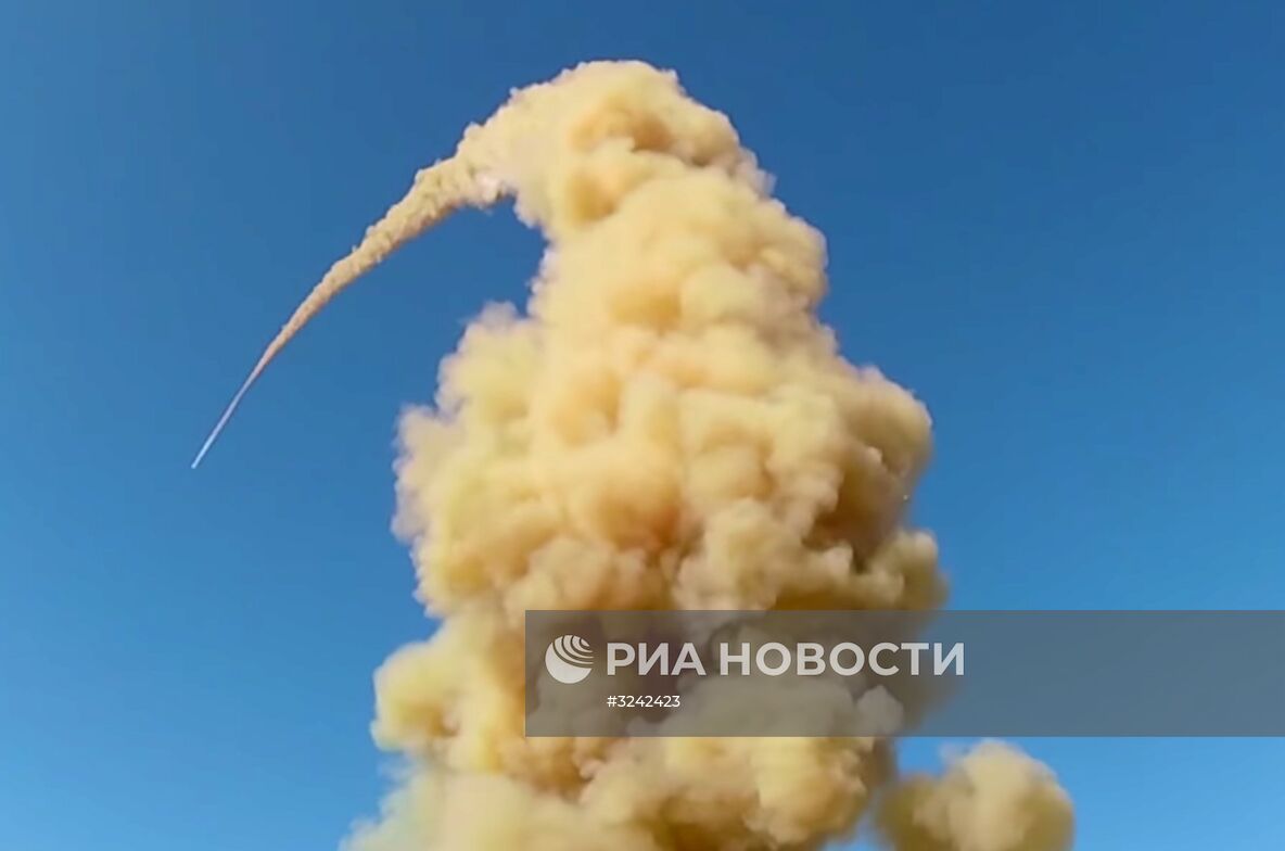 Пуск модернизированной противоракеты системы ПРО на полигоне Сары-Шаган