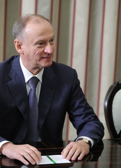 Президент РФ В. Путин провел заседание Совбеза РФ