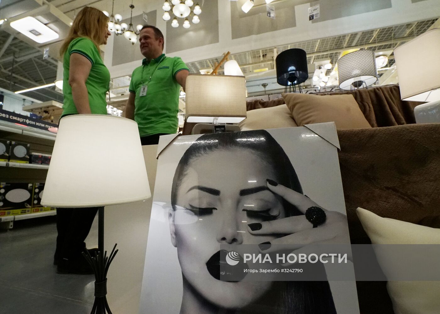 Открытие мегамаркета Леруа Мерлен в Калининграде