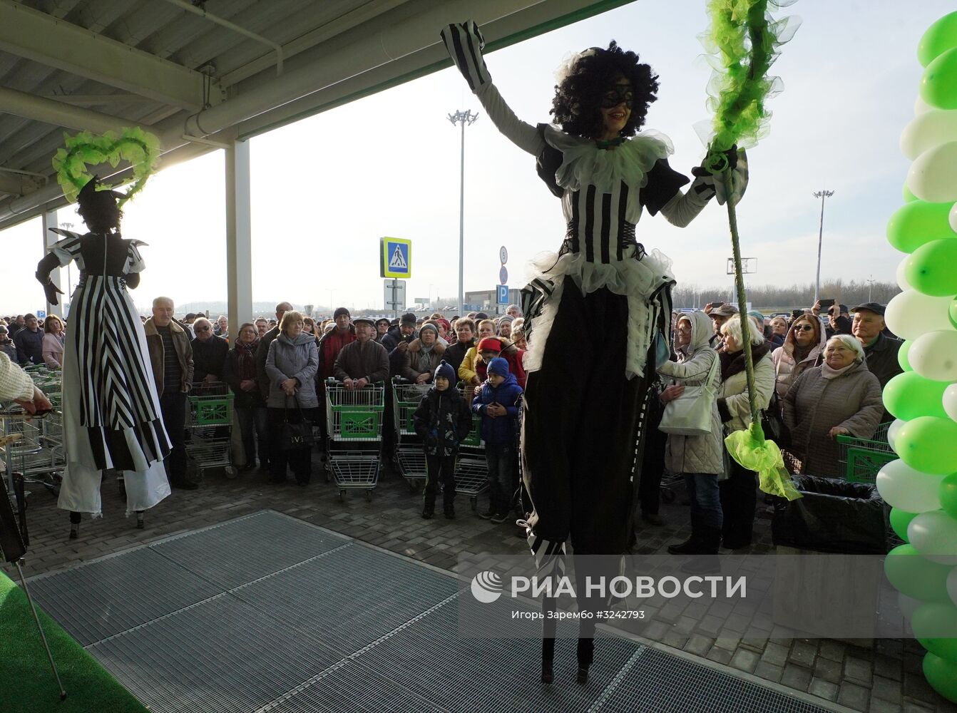Открытие мегамаркета Леруа Мерлен в Калининграде