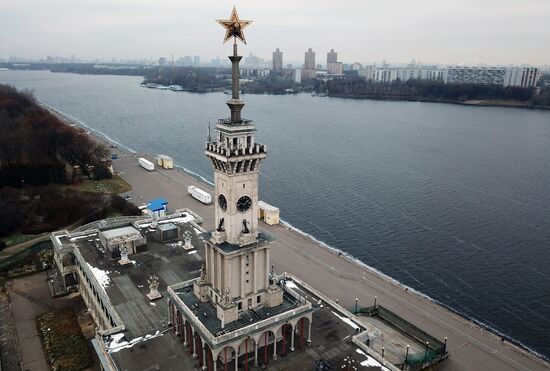 Северный речной вокзал в Москве