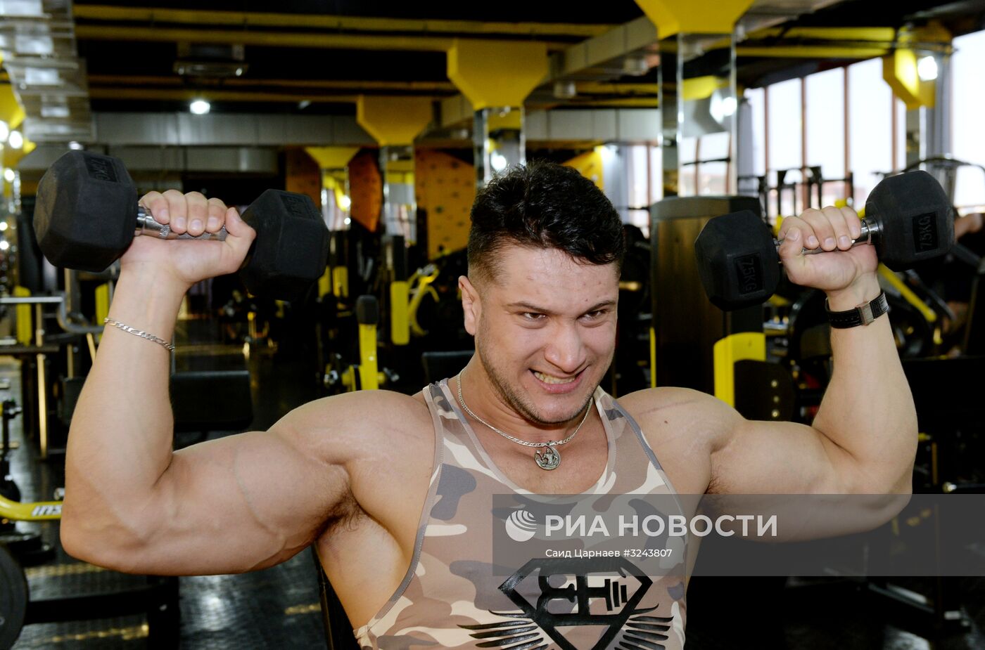 Бодибилдер из Чечни Рустам Очерхаджиев