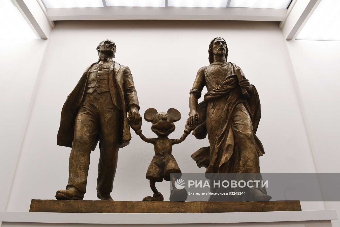 Открытие выставки "Александр Косолапов. Ленин и Кока-кола"