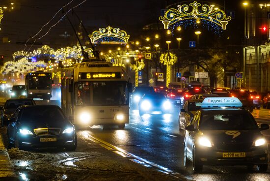 Новогоднее украшение Невского проспекта в Санкт-Петербурге