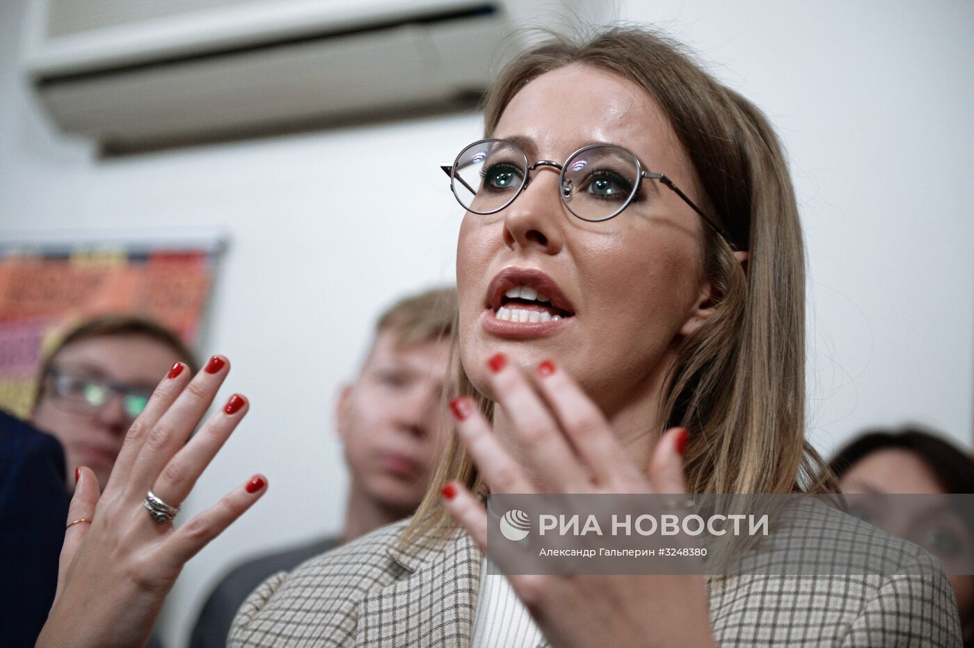 Ксения Собчак открыла в Петербурге свой предвыборный штаб