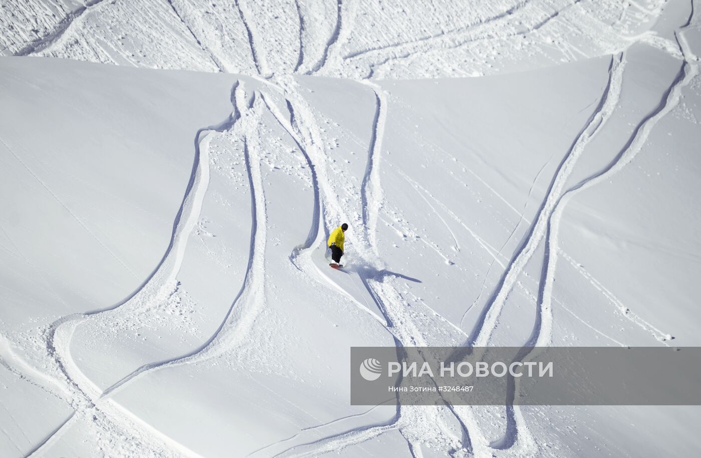 Открытие горнолыжного сезона на курорте "Горки Город" в Сочи