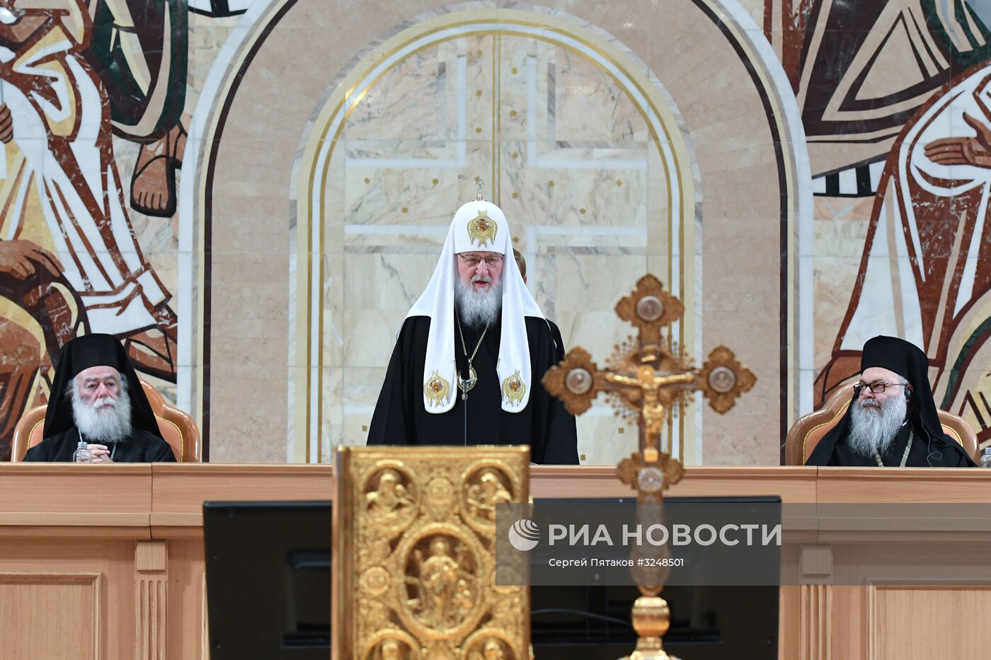 Заключительное торжественное заседание Архиерейского собора РПЦ