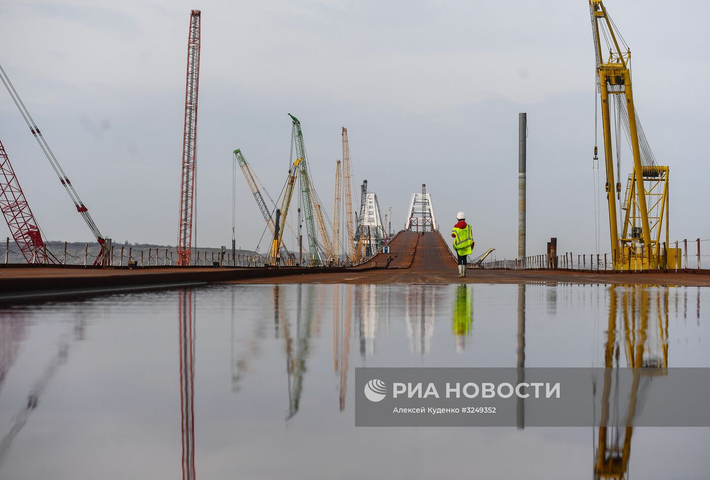 Строительство Крымского моста