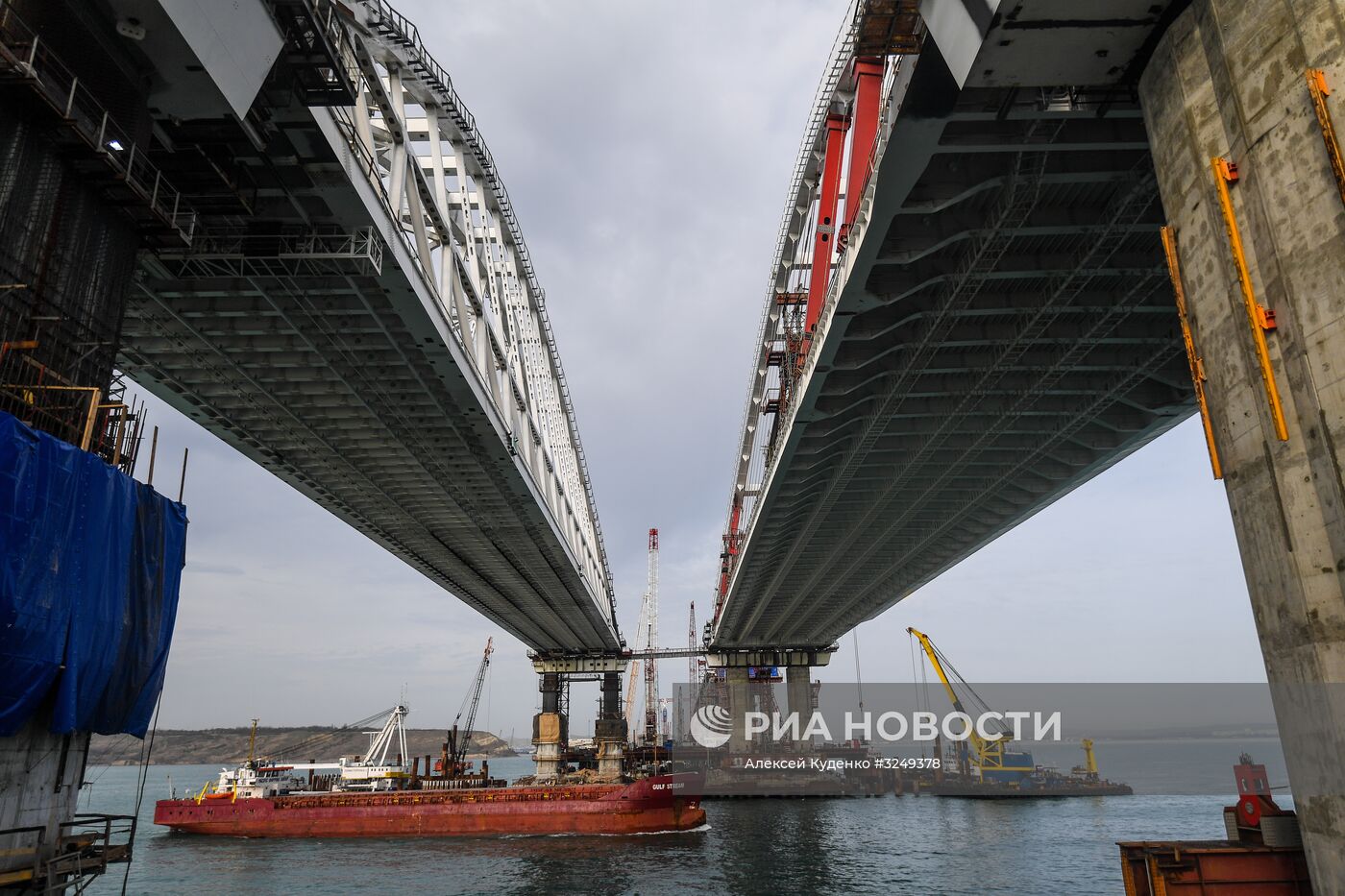 Строительство Крымского моста