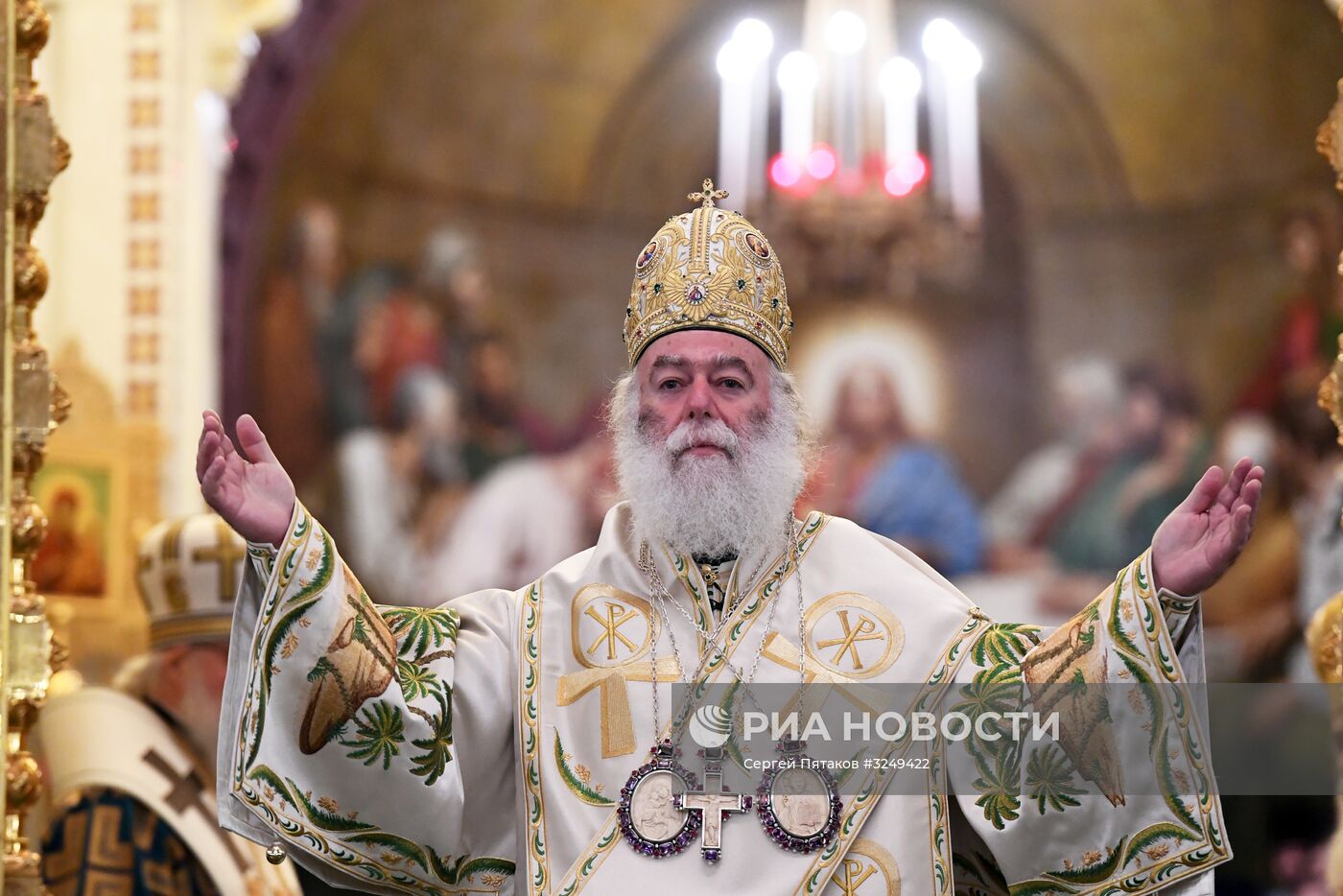 Божественная литургия в Кафедральном Соборном Храме Христа Спасителя