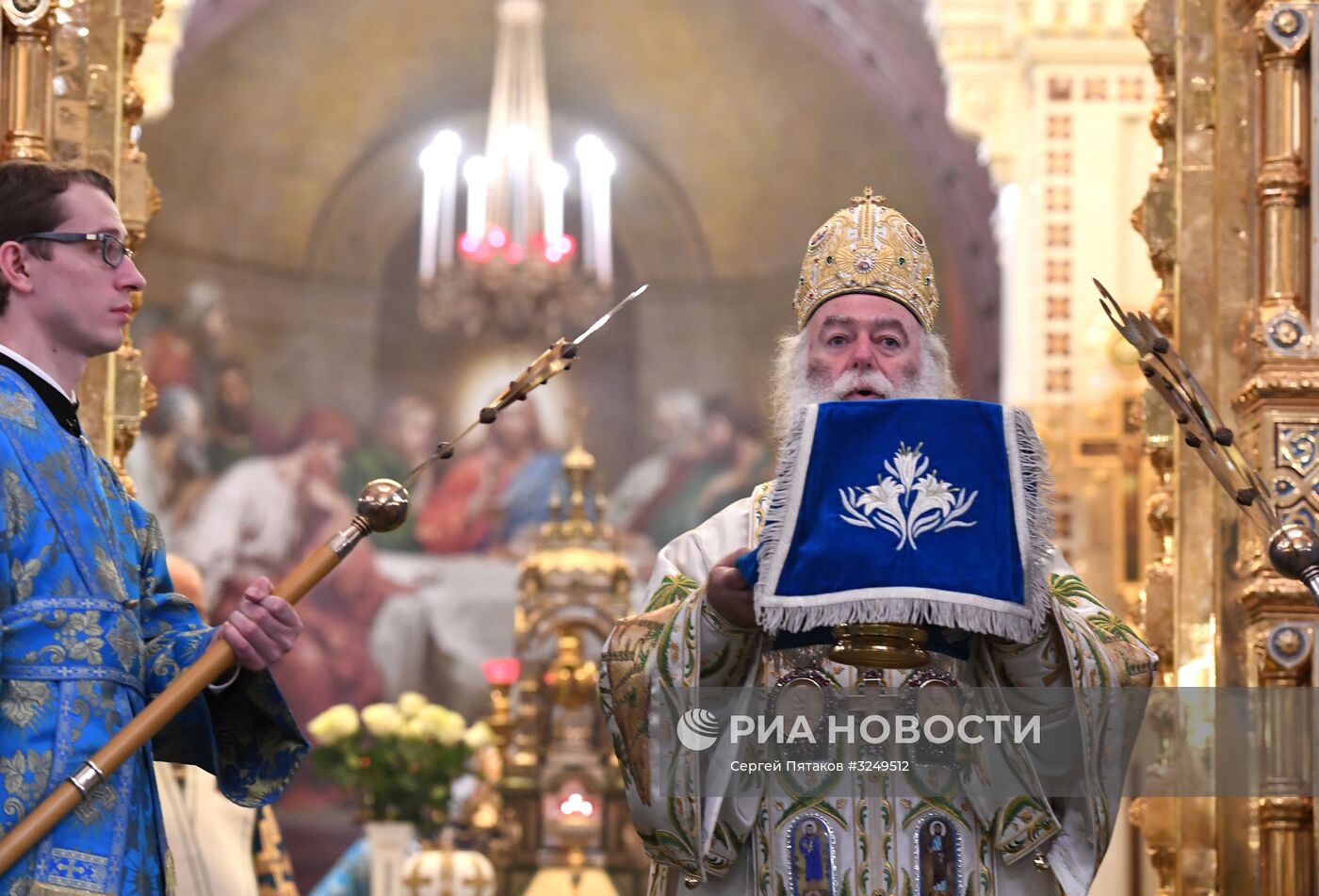 Божественная литургия в Кафедральном Соборном Храме Христа Спасителя